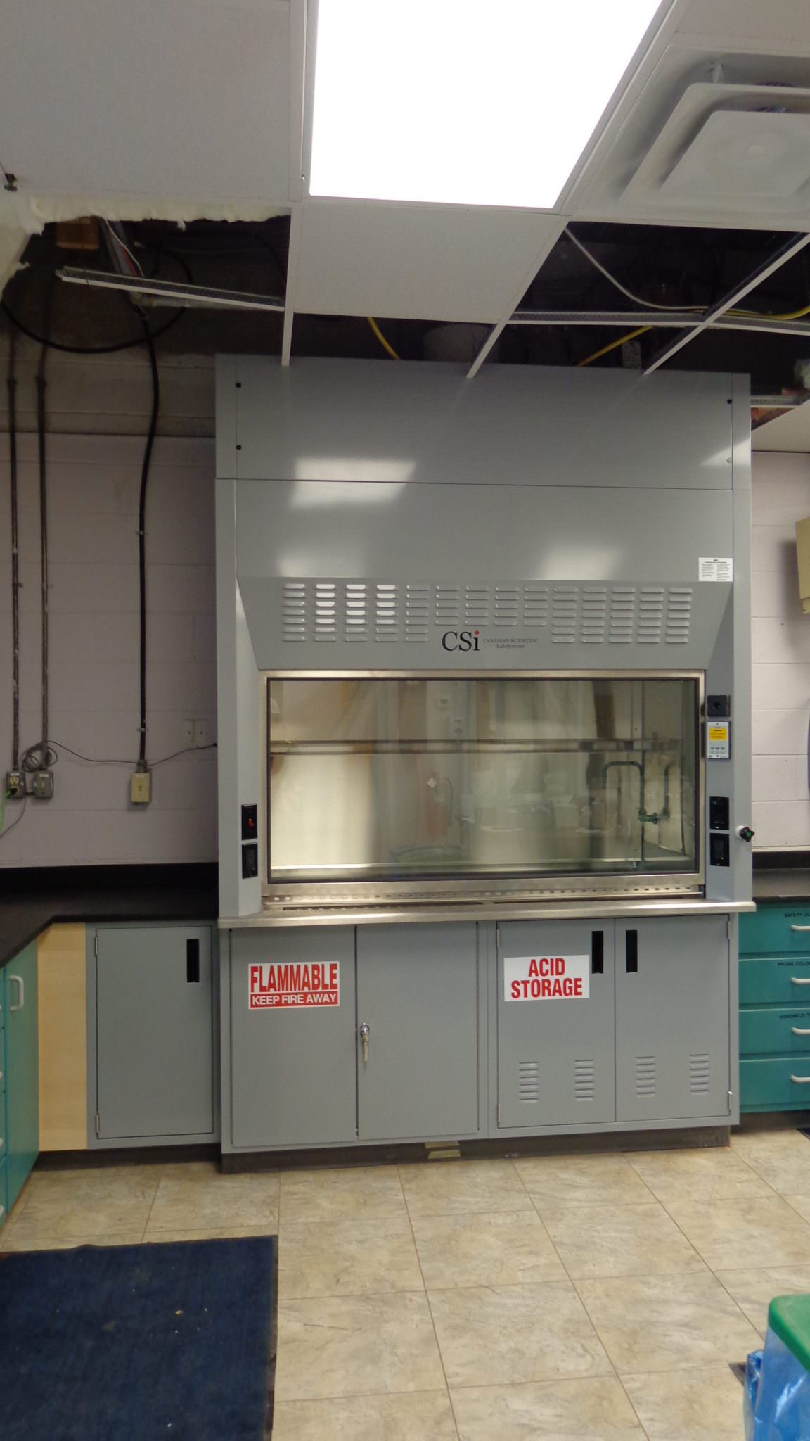 Radio Isotope Fume Hoods Canadian Scientific