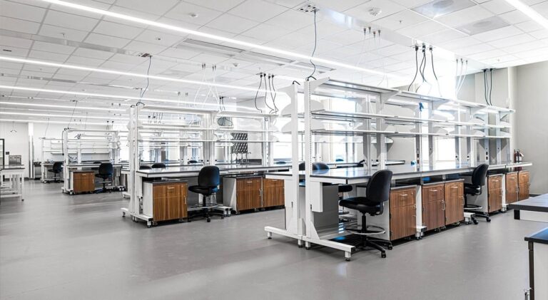 Forefront of Innovation: Top Lab Design Trends Set to Transform Research in 2024!